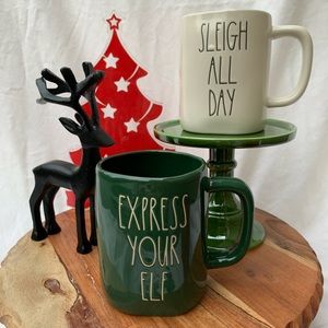 Rae Dunn Christmas mug set